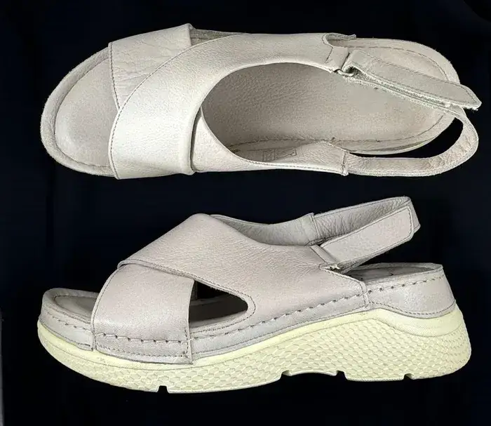 סנדל עור ענן שחור,חום,אבן