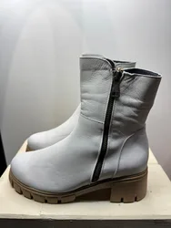 מגף נוחות עור לבן טלי